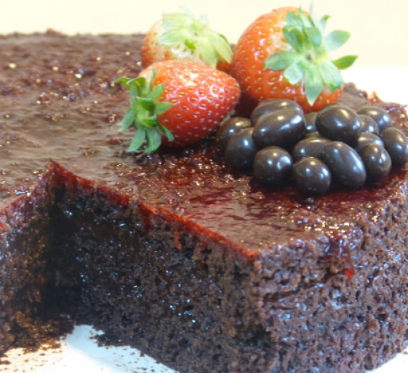 Recetas con calabaza en thermomix: pastel de calabaza al cacao con cobertura de fresa